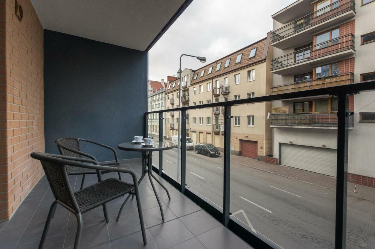 Manufaktura Praska Apartment Warsaw Luaran gambar